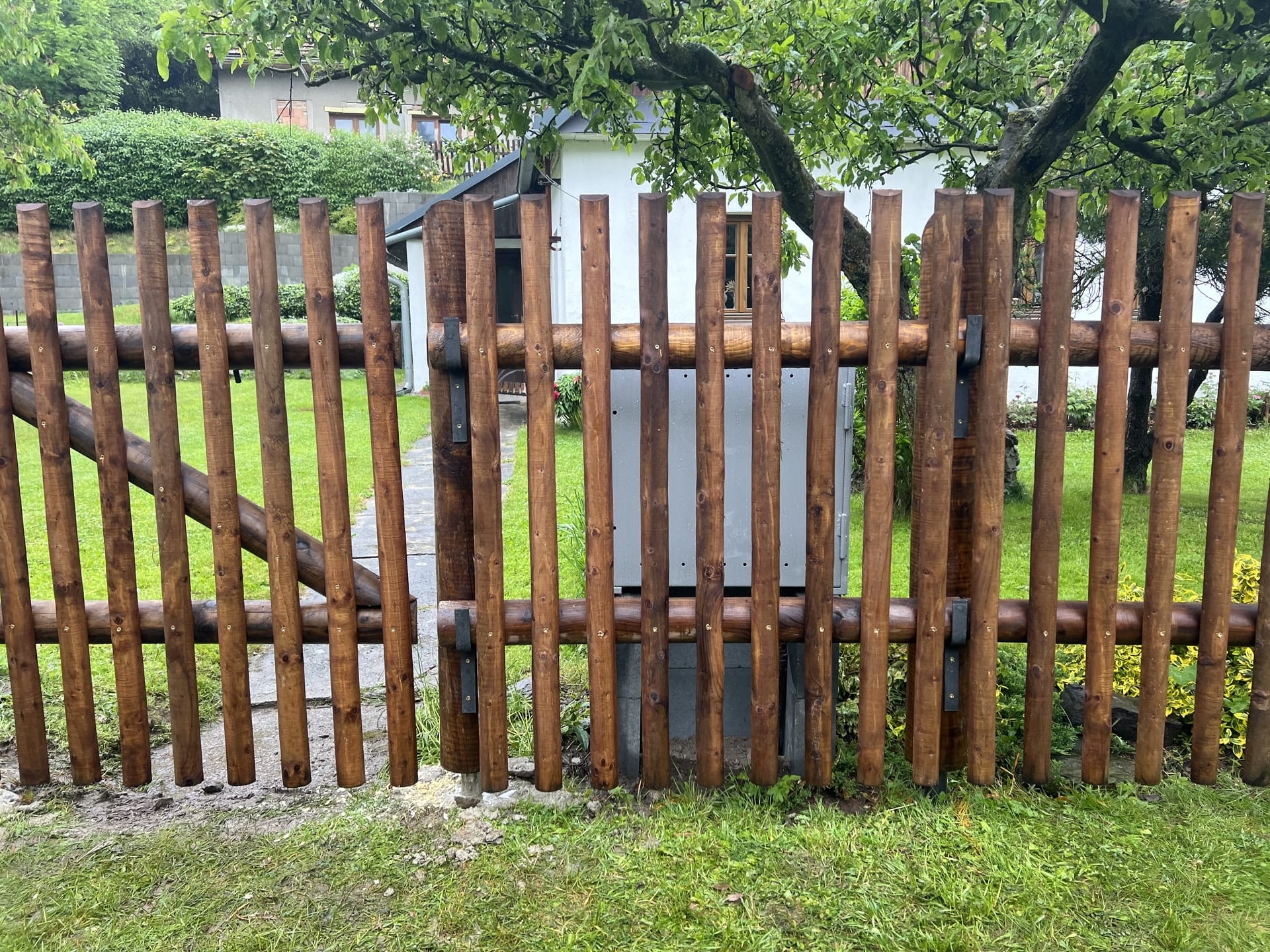 Obrázek 2 / Dřevěné ploty - strojně frézované   - realizace Brodek 5-2022